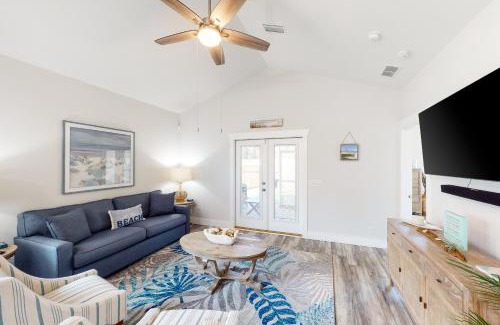 Ono Island House | Gulf Breeze Cottage