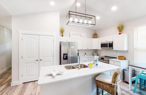 Ono Island House | Gulf Breeze Cottage