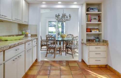 St. Pete Beach Villa | Gulf Front Villa that Sleeps Eight with Private Beach and Access