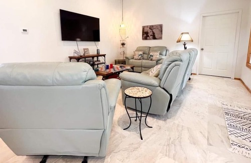 Perry House | Gulf Manor Retreat - Keaton Beach Florida