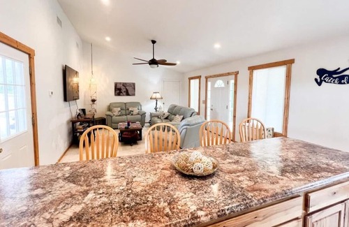 Perry House | Gulf Manor Retreat - Keaton Beach Florida