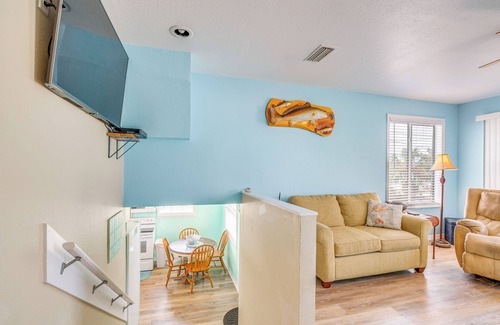 Horseshoe Beach House | Gulf of Mexico Beach Cottage: Walk to Boat Ramp!