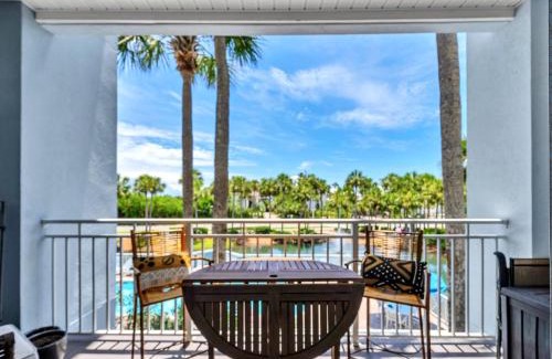 Gulf Place House | Gulf Place Cabanas 207 private beach access