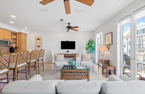 Rosemary Beach Condo | Gulf View: Crown Penthouse on Main St, across from Pearl Hotel