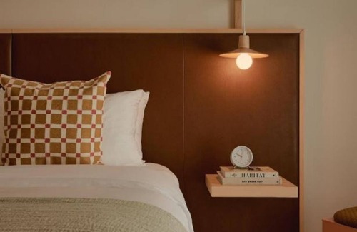 San Jacinto Hotel | Gulf‑View Rooftop, King Bed & Pool Access in Galveston