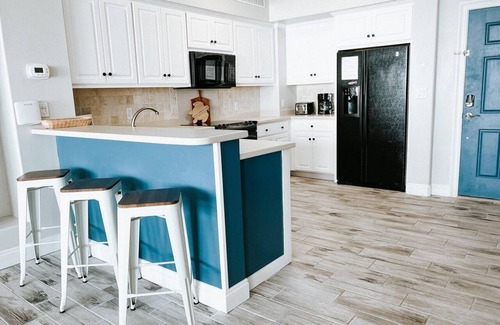 Thomas Drive Condo | GulfCrest 2 BDRM - Spectacular Balc Views of the Gulf; Free Beach Chair Service