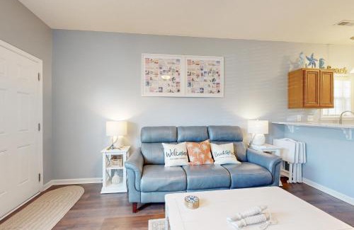 Myrtle Beach House | Gulfstream Cottages 402