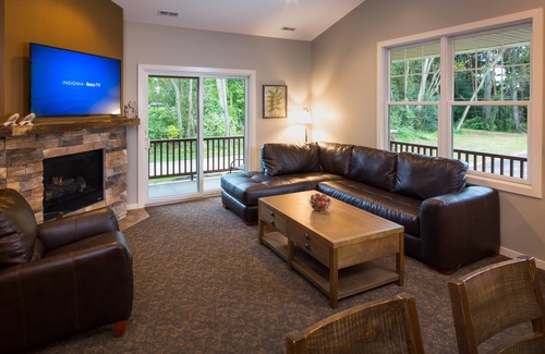 Augusta Villa | Gull Lake View Golf Resort