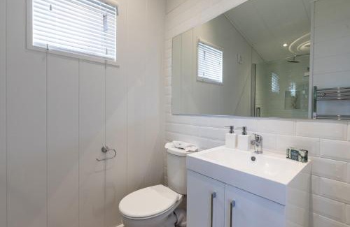 Holywell House | Gull Rocks Beach Lodges