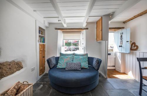 Mousehole House | Gull's Nest Holiday Cottage