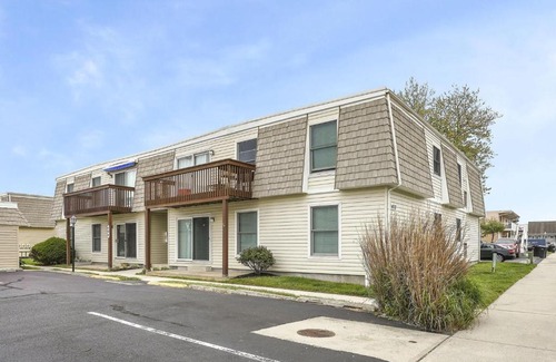 Ocean City Apartment | Gullway Villas 408 Unit 204 condo