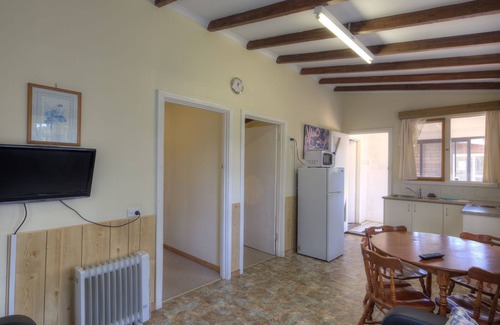 Denmark Ski Chalet | Gum Grove Chalets - Acacia