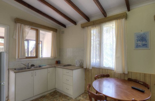 Denmark Ski Chalet | Gum Grove Chalets - Acacia