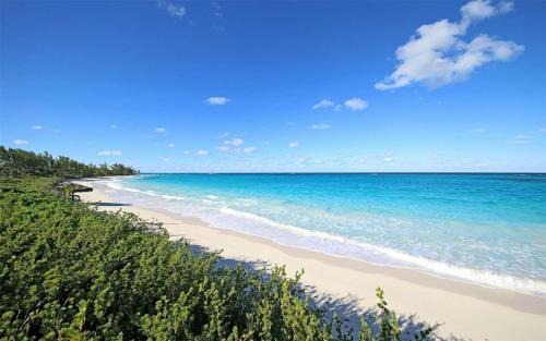 Governor's Harbour House | Gumbo Limbo home
