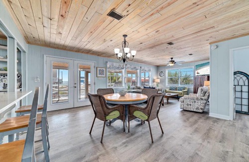 Surf Side Shores House | Gumbo YaYa