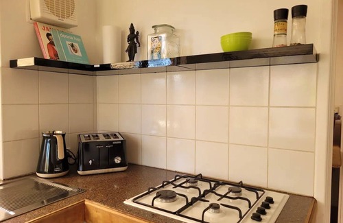 Scarborough House | Gumtree Hideaway 3 bed home 3km to beach Dogs Ok sleeps 6