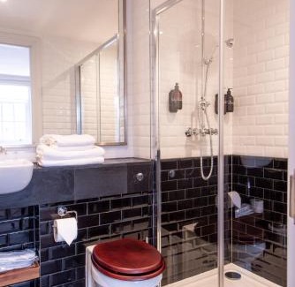 Marylebone Hotel | Gunmakers