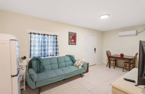 Tombstone Condo | Gunslingers Hideout - Derringer - Tombstone; Roku TV; Wifi