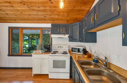 Gilford Ski Chalet | Gunstock & Lakes Region Year Round Chalet