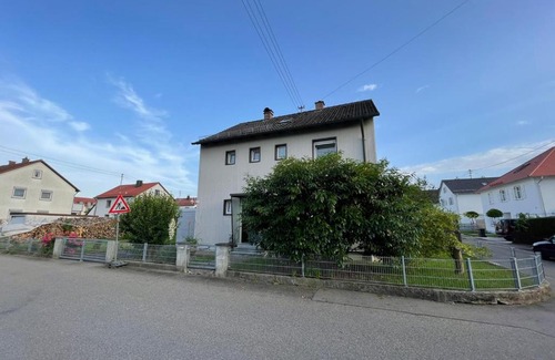 Guenzburg Apartment | Guntia Apartment mit großem Garten