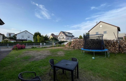 Guenzburg Apartment | Guntia Apartment mit großem Garten