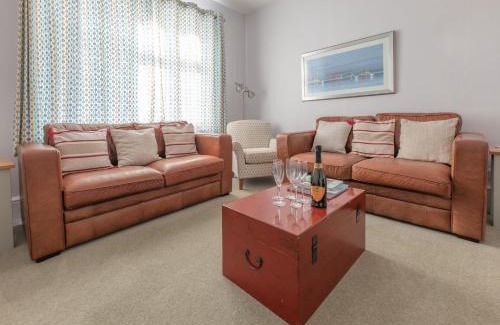 Ventnor House | Gurnard Cottage