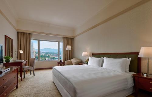 Downtown George Town Hotel | Gurney Bay Hotel, A PARKROYAL Partner Hotel