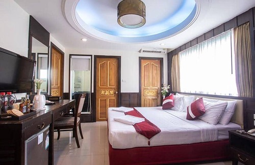 Thanon Phaya Thai Hotel | Gusto Hotel Pratunam
