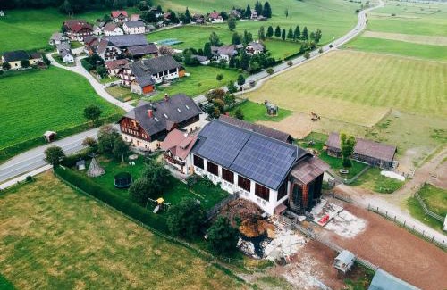 Mauterndorf House | Gut Neusess