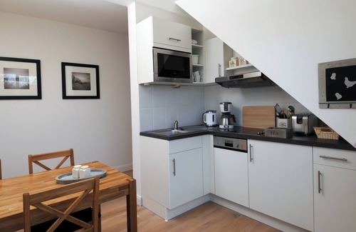 Garz/Rugen Apartment | Gutshaus Zicker, apartment no. 7 - unique location, two bedrooms, fireplace