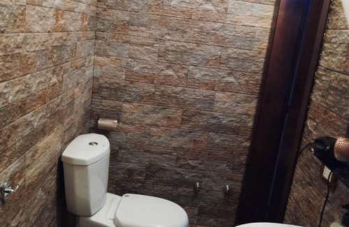 Berat Hotel | Guva Mangalem