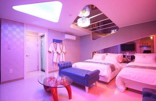 Seo-Gu Hotel | Gwangju Hwajeongdong Square