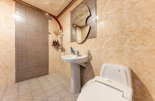 Chunghung Hotel | Gwangju Shinandong Hotel Prime