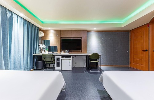 Chunghung Hotel | Gwangju Sinan-dong Love Story
