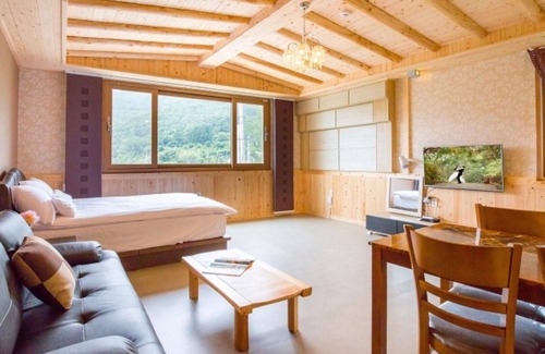 Gwangyang House | Gwangyang Feel Tourist House Pension