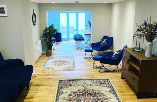Aberaeron House | Gwel y Don 12 Tabenacle Street