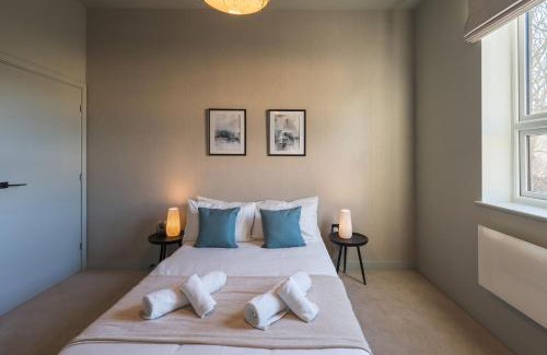Amlwch Apartment | Gwel Y Mor Courtyard By Birch Stays New Home