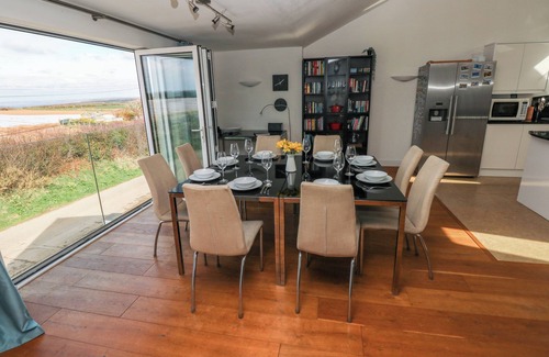 Marloes Cottage | GWELFOR, MARLOES, pet friendly, with open fire in Marloes