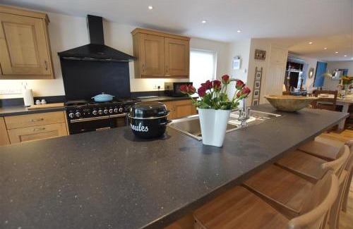 Newport House | Gwelfor, Newport