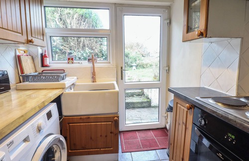 Bodorgan Cottage | GWENALLT, pet friendly, character holiday cottage in Malltraeth