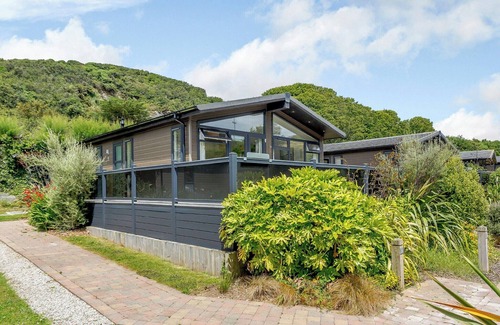 Mullion Ski Chalet | Gwithian Premier Lodge