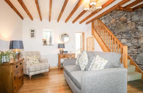 Llanystumdwy House | Gyda'r Llif