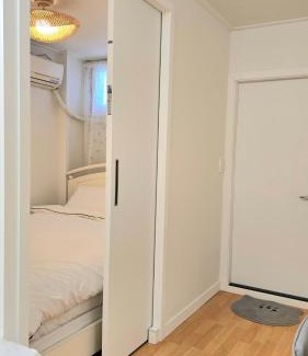 Seochon Apartment | Gyeongbokgung Stay - Two Bedrooms