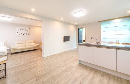 Gyeongju House | Gyeongju Gampo Laviangrose Pool Villa