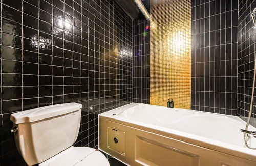 Dongcheon Hotel | Gyeongju Shim
