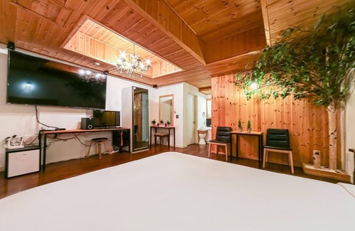 Dongcheon Hotel | Gyeongju Shim