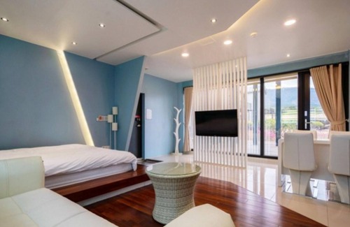 Gyeongju House | Gyeongju The Art Pension