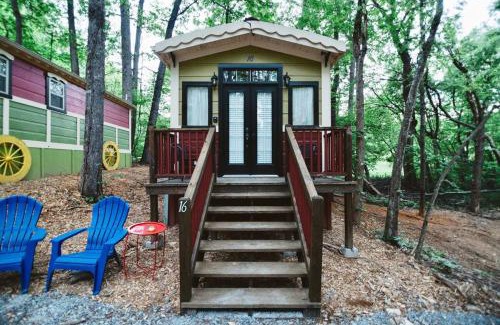 Sevierville House | Gypsy Cottage Near the Smokies #16 Sabina