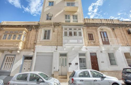 Gzira Apartment | Gzira Maisonette near the sea