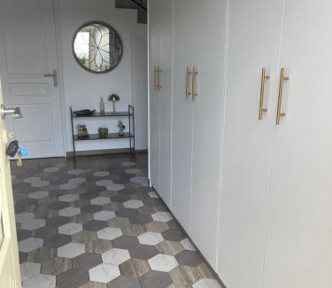 Mery-sur-Marne Villa | Hébergement familial dans un environnement calme